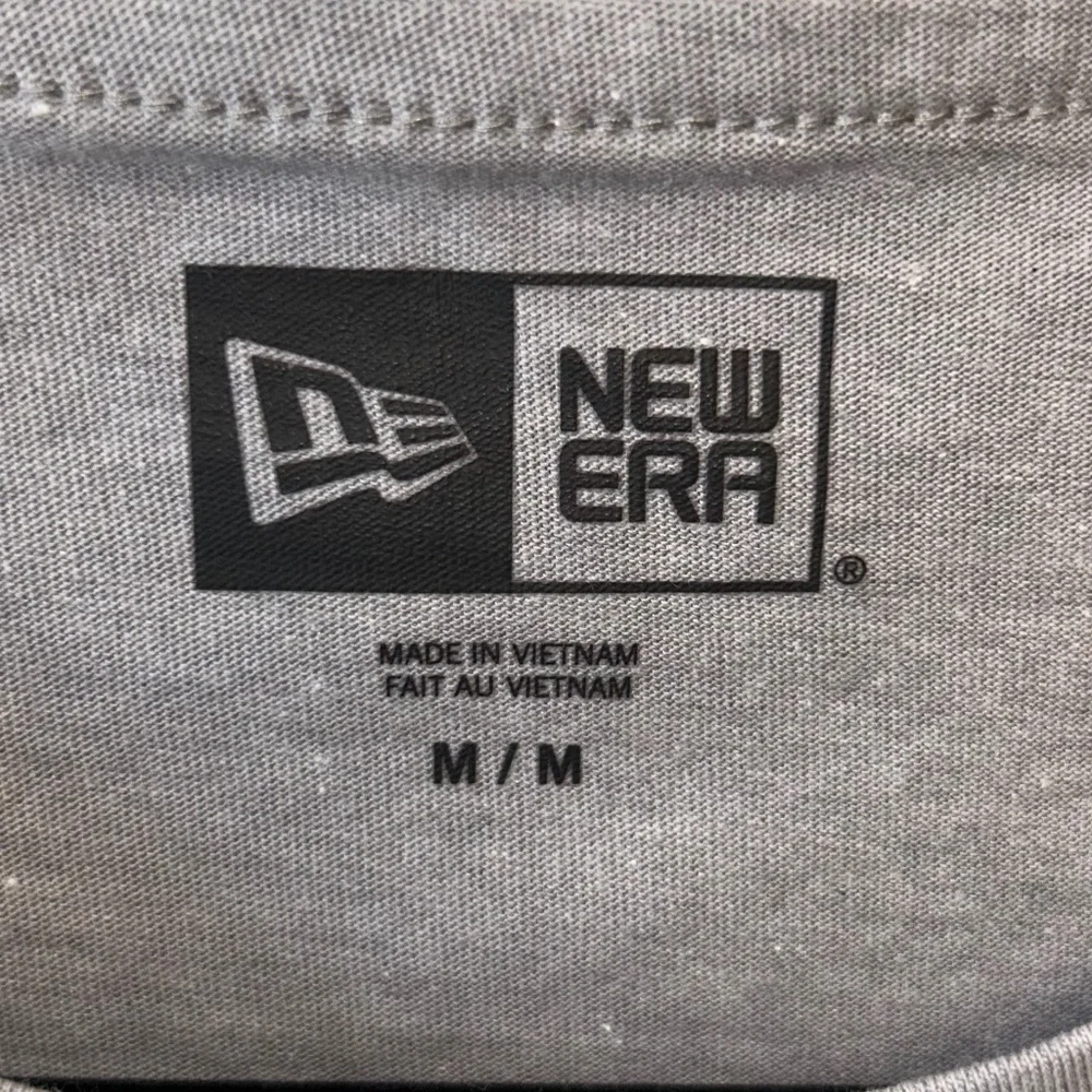 New Era Tee in like new condition - Picture 3 of 6